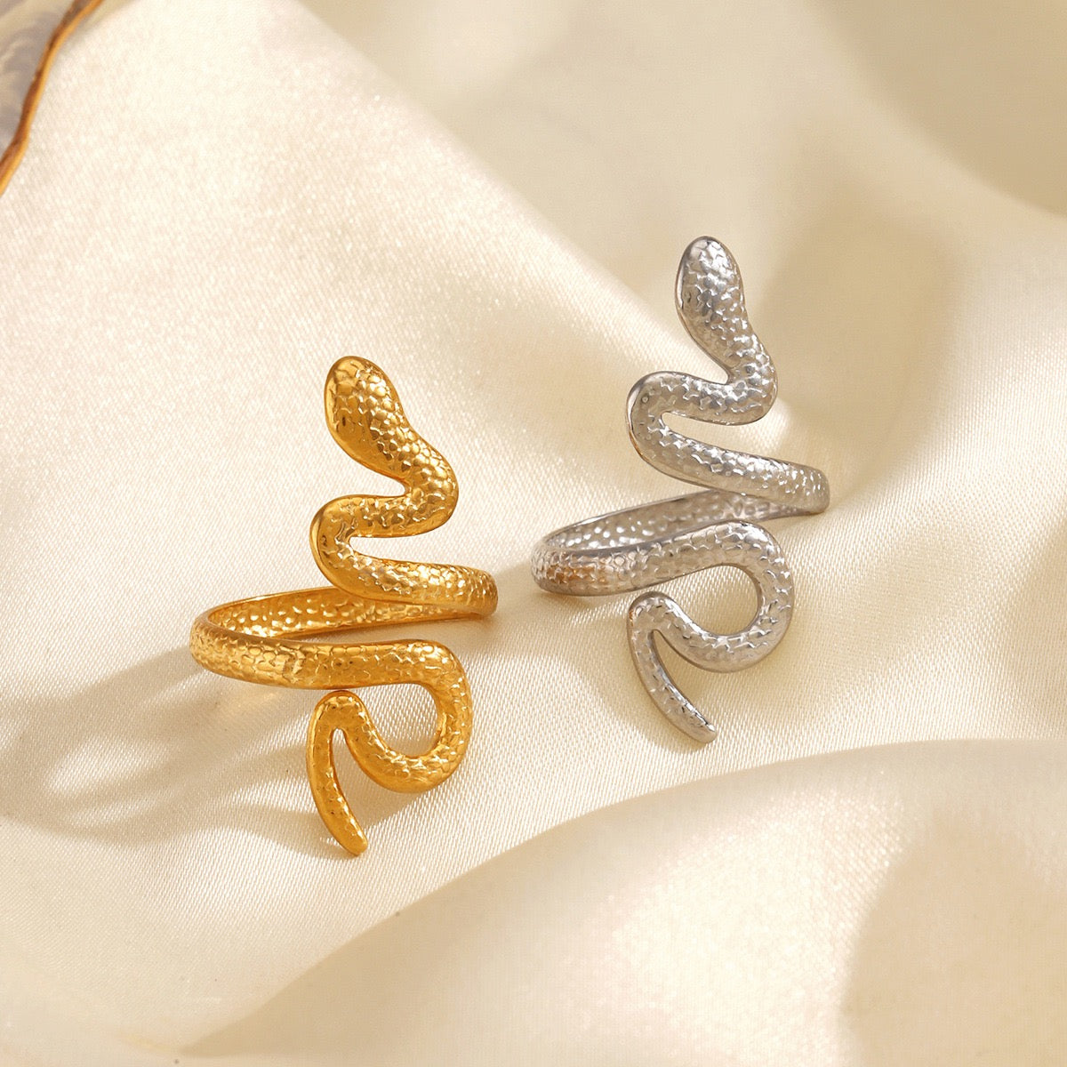 Tim Dainty snake ring