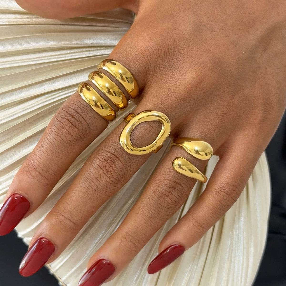 Atlanta Oval rings