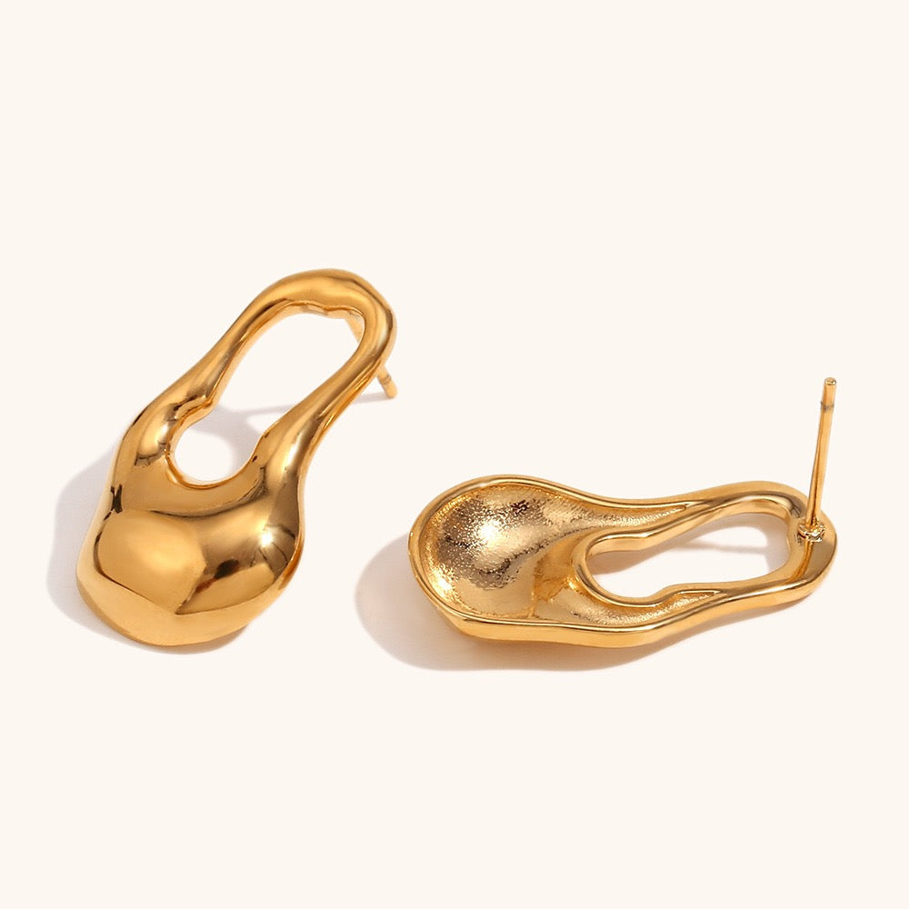 Oval hoops earrings
