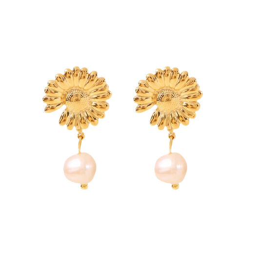 Daisy pearl earrings