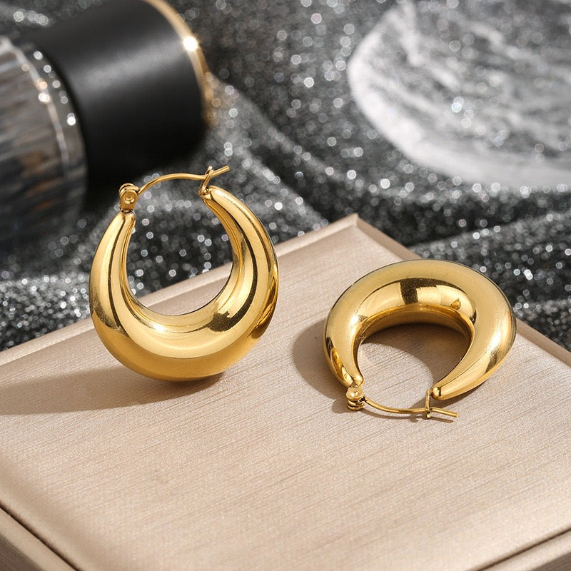 Classic shaped hoops
