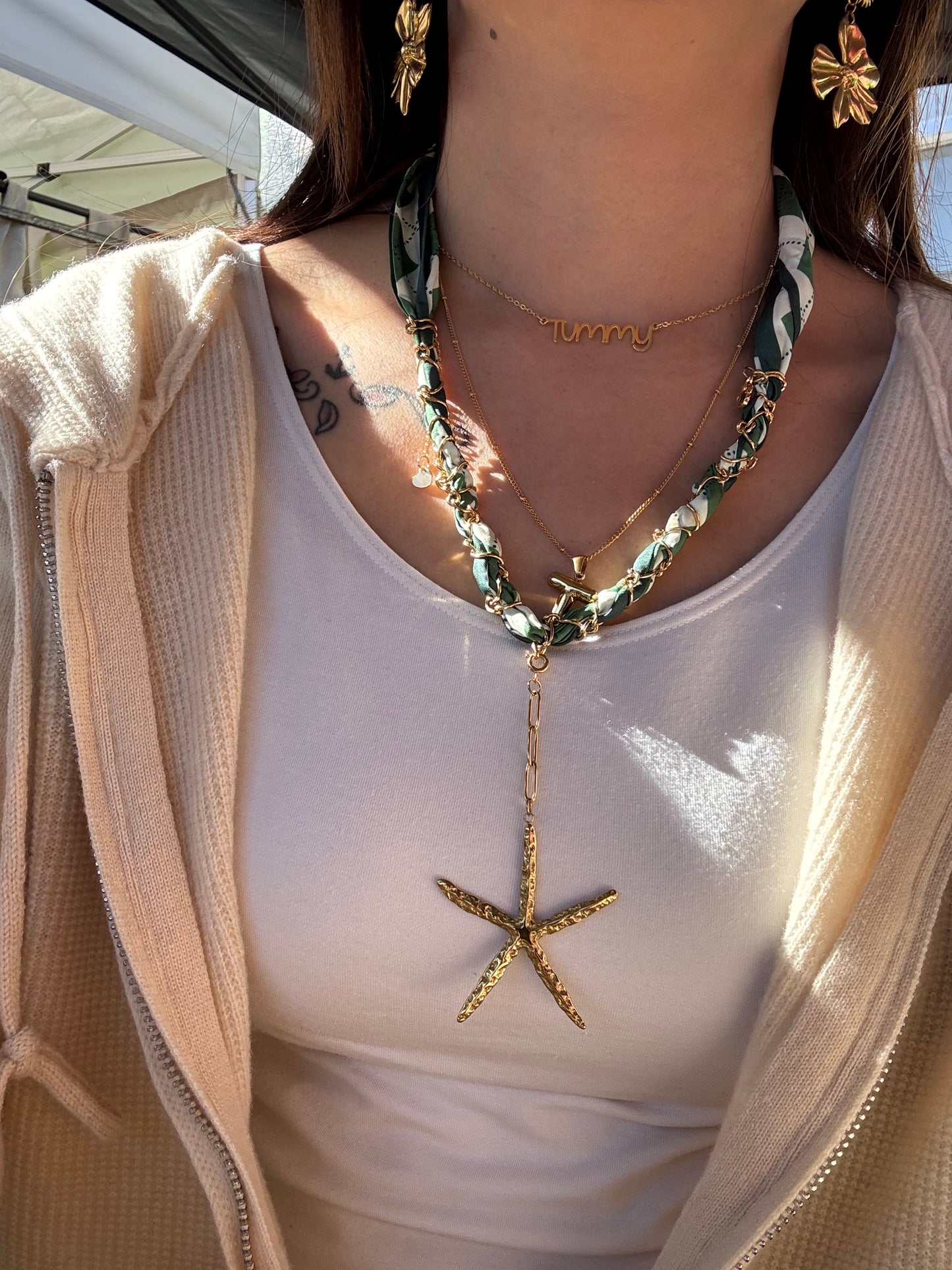 Green scarf starfish charm necklace