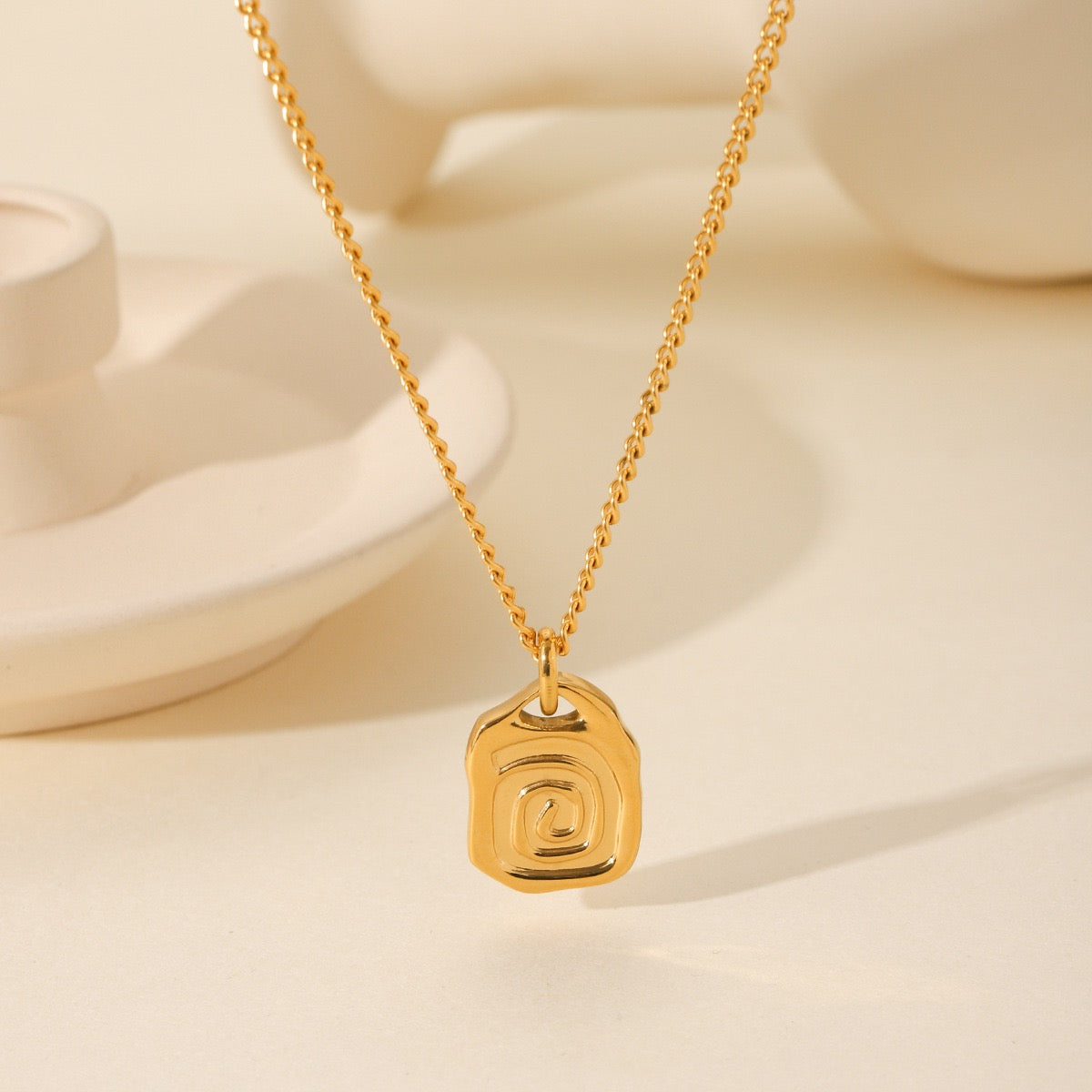 Three swirls earrings necklace collections