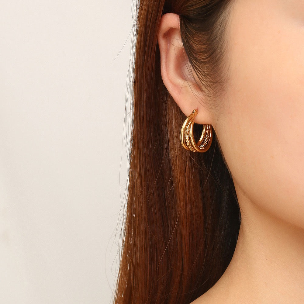Triple oval hoops