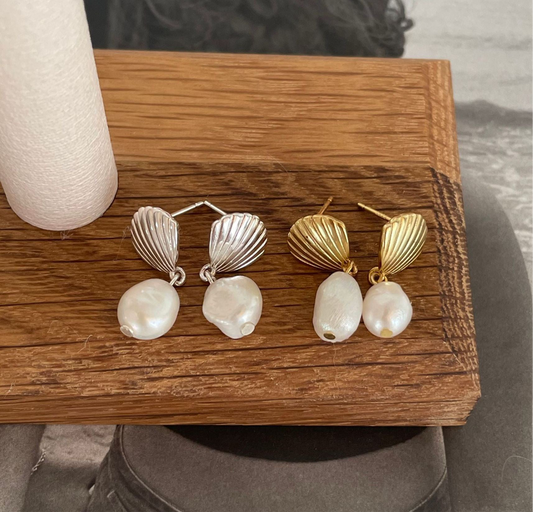 Sterling silver shell Pearl earrings