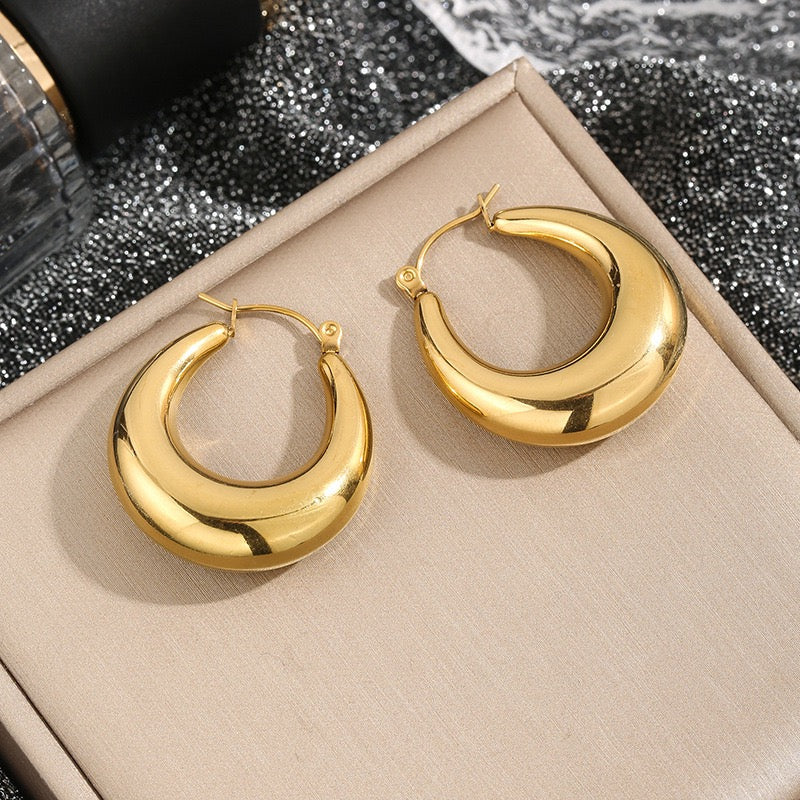 Classic shaped hoops