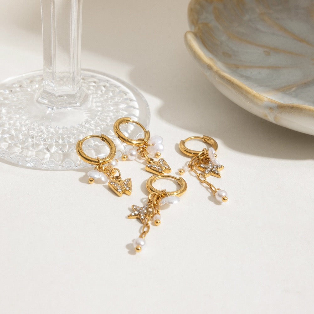 Pearly earrings collection