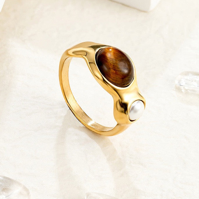 Tiger eye collection