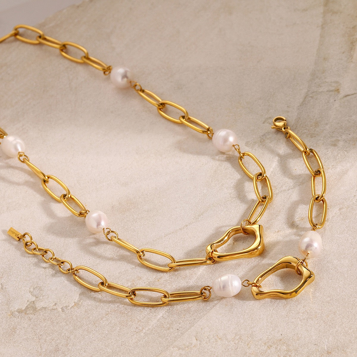 Green heart chain set