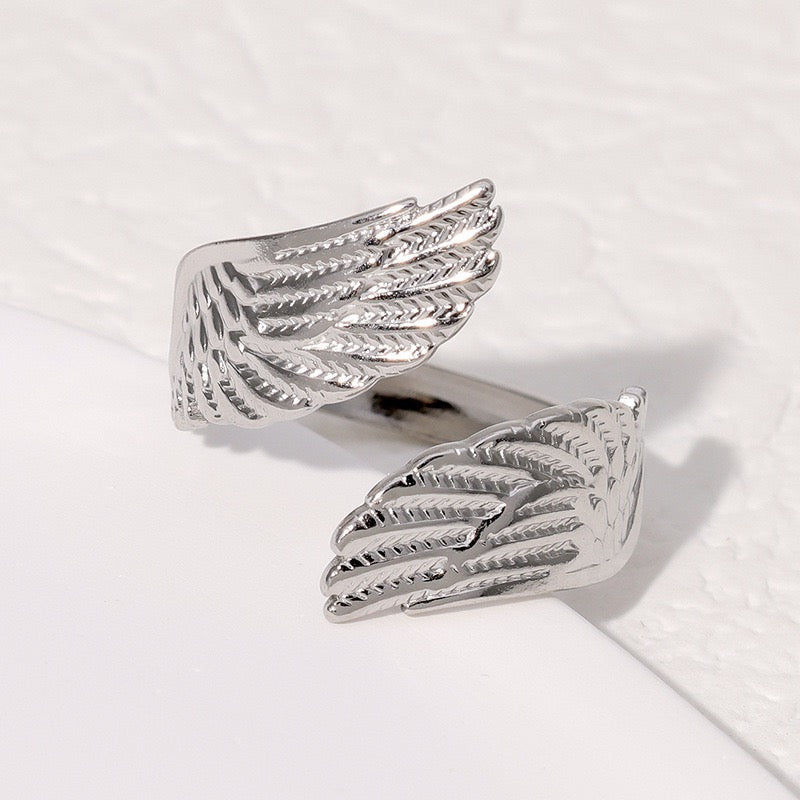 Angel wings rings