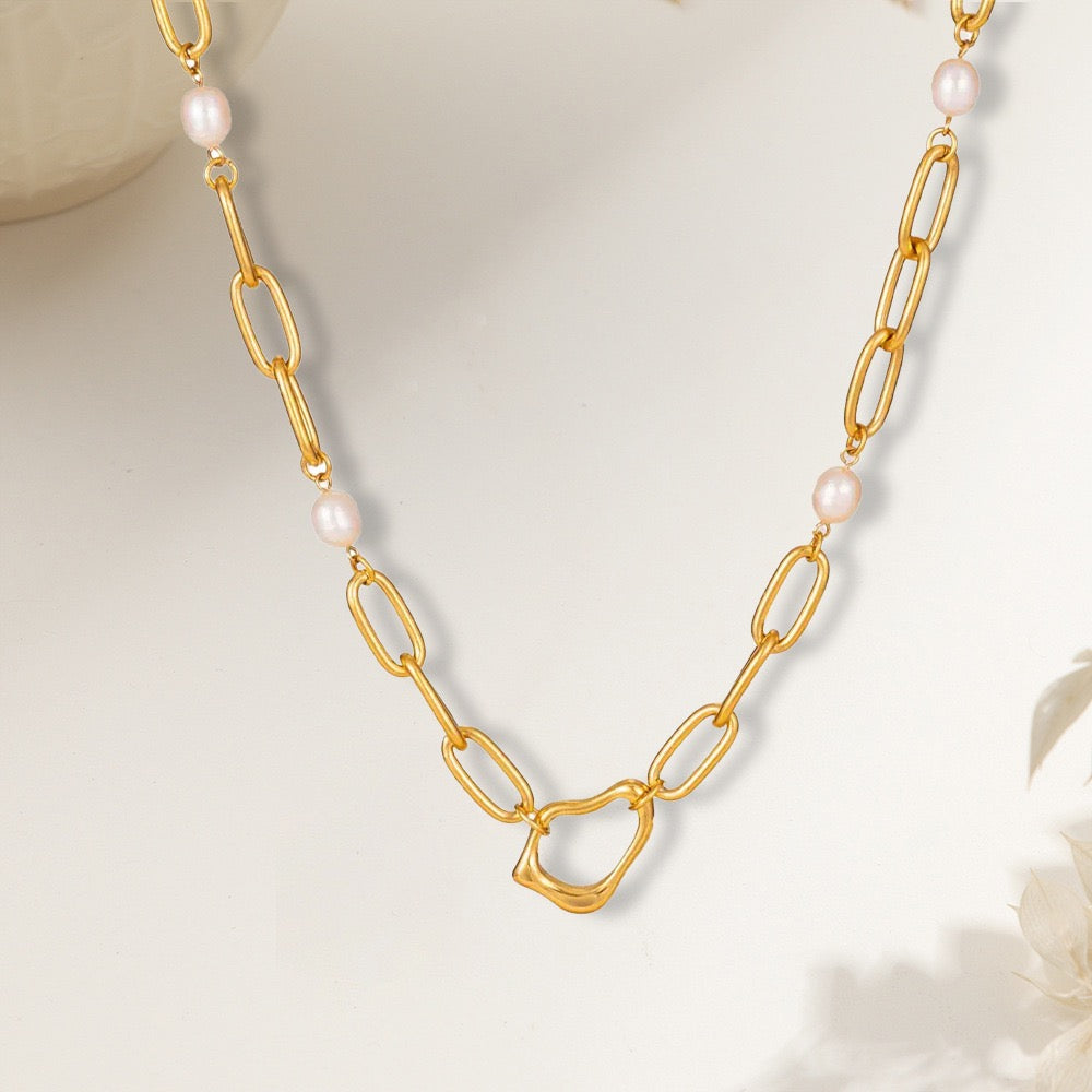 Green heart chain set