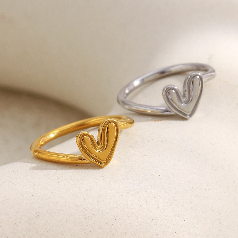Minimalist Heart Ring – Dainty Stainless Steel Ring