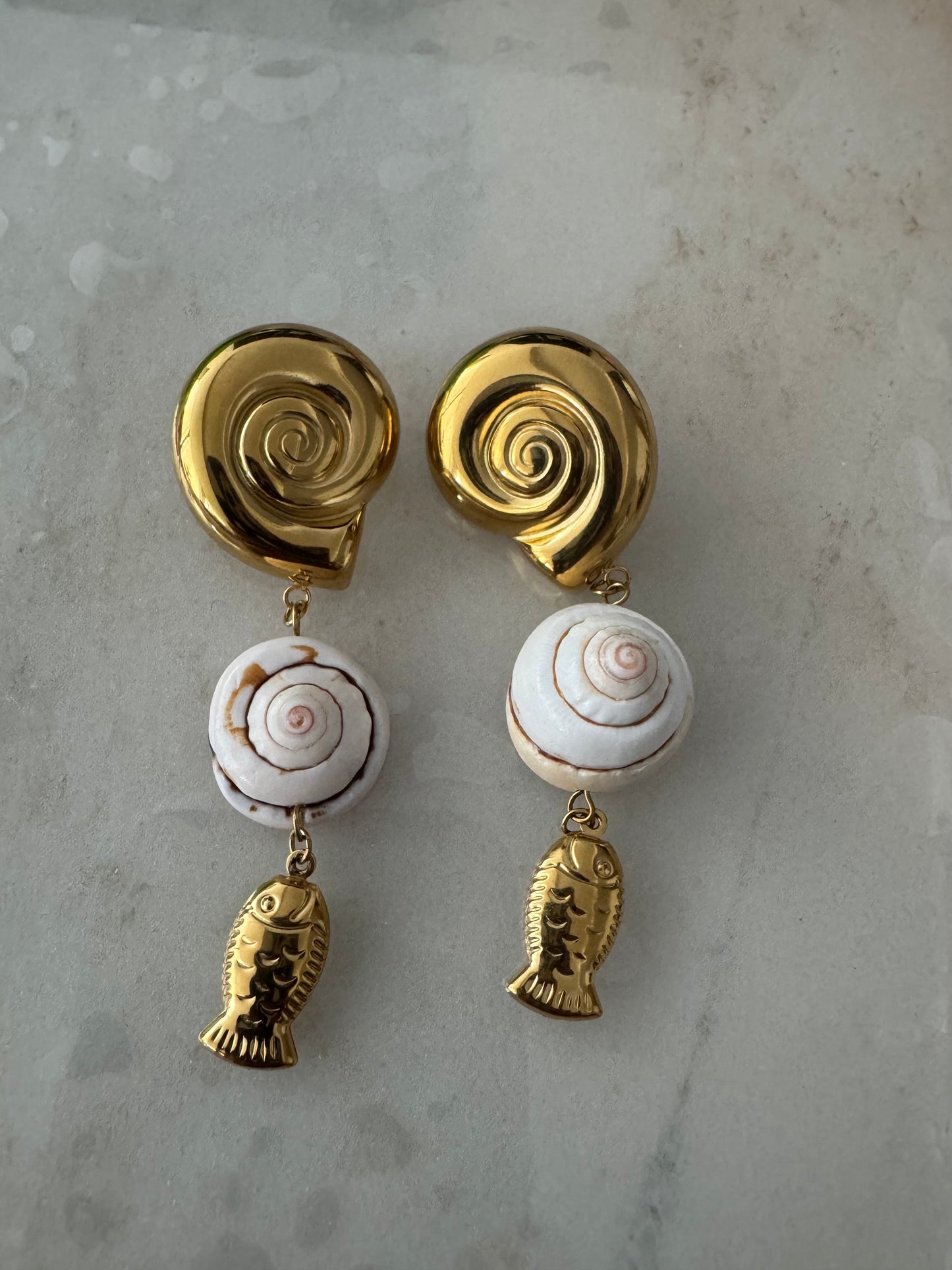 Swirl shell earrings