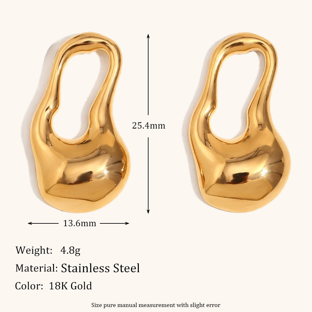 Oval hoops earrings