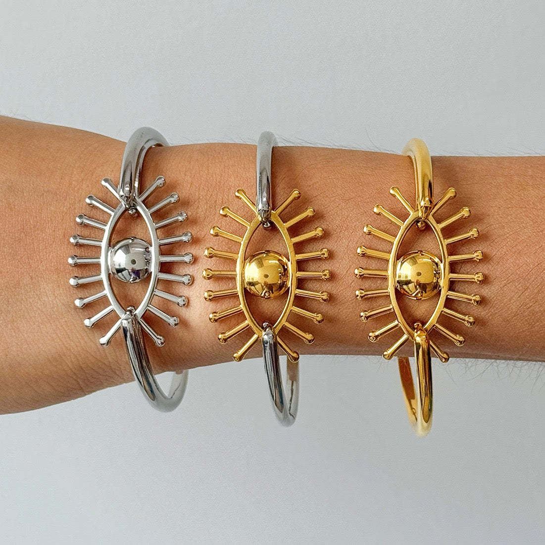 Bright eye two tones bangle