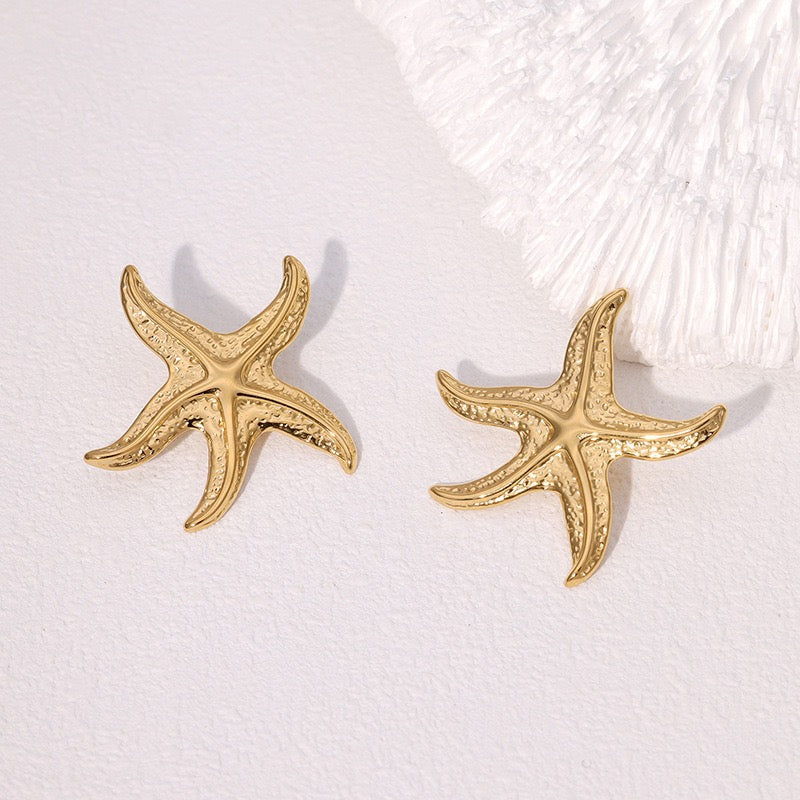 Artia starfish earrings