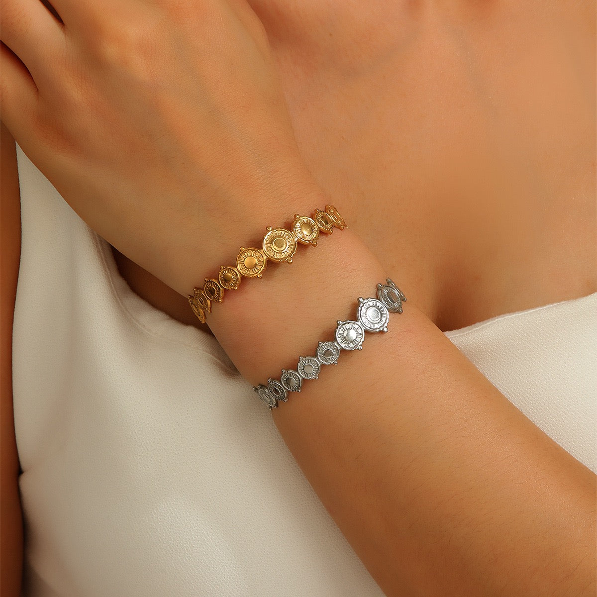 Sun band rings and bangles set