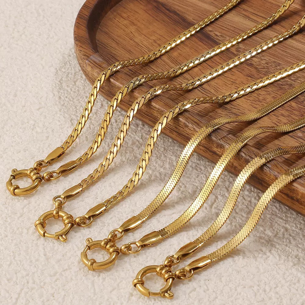 Statement chains necklace