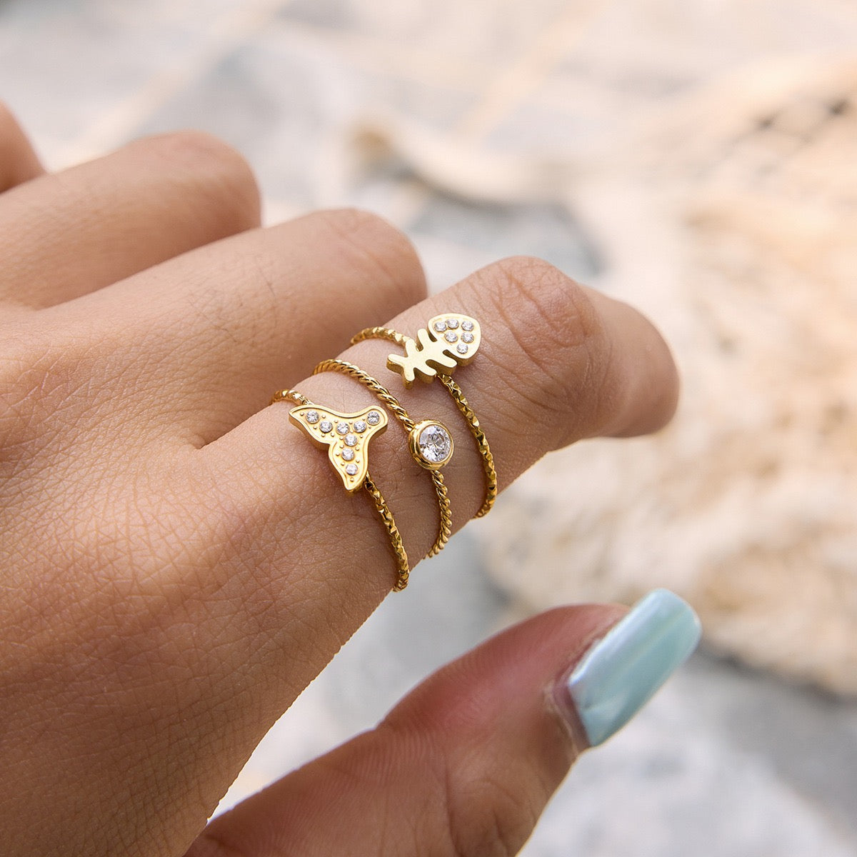 Fish tale rings set of there