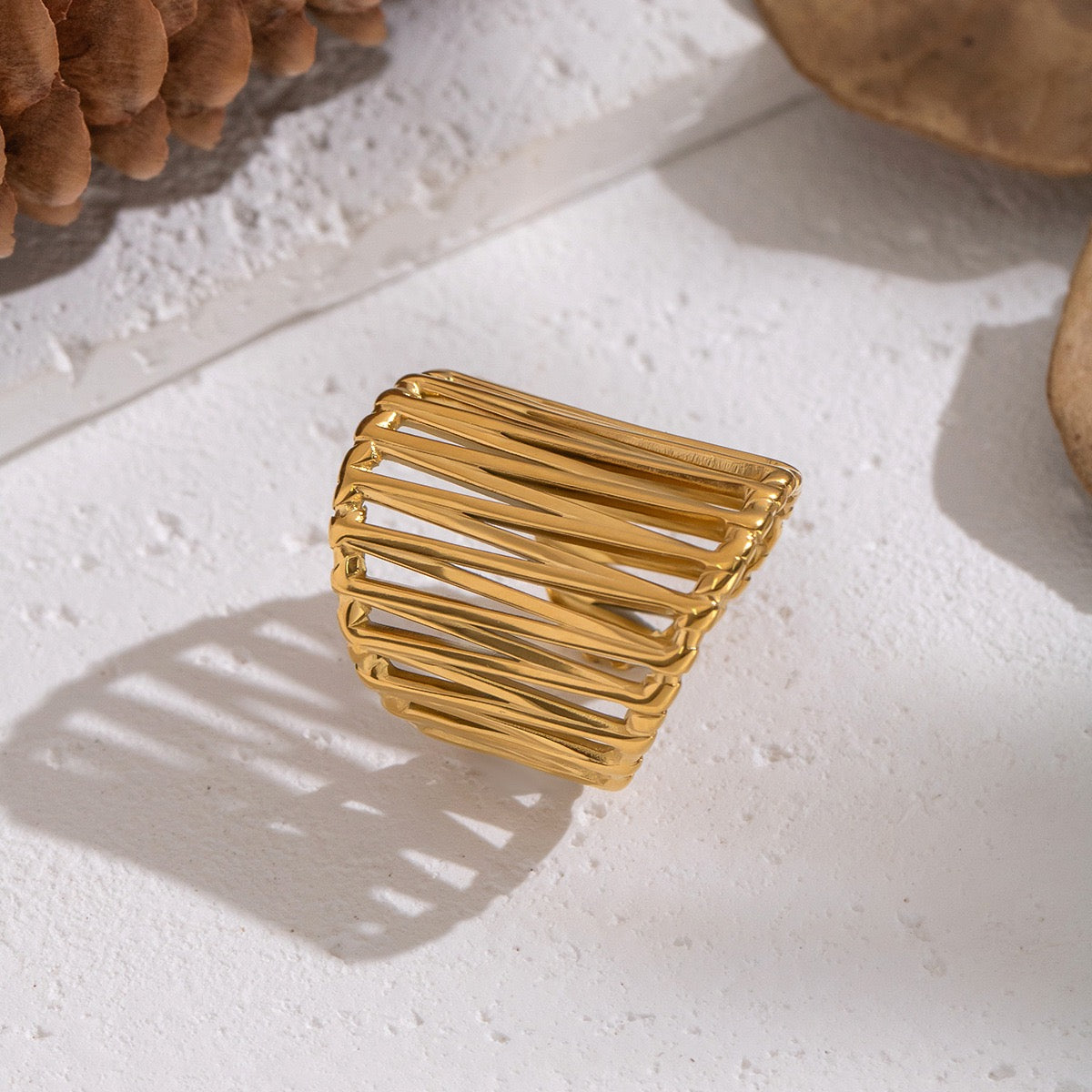 The lines statement ring