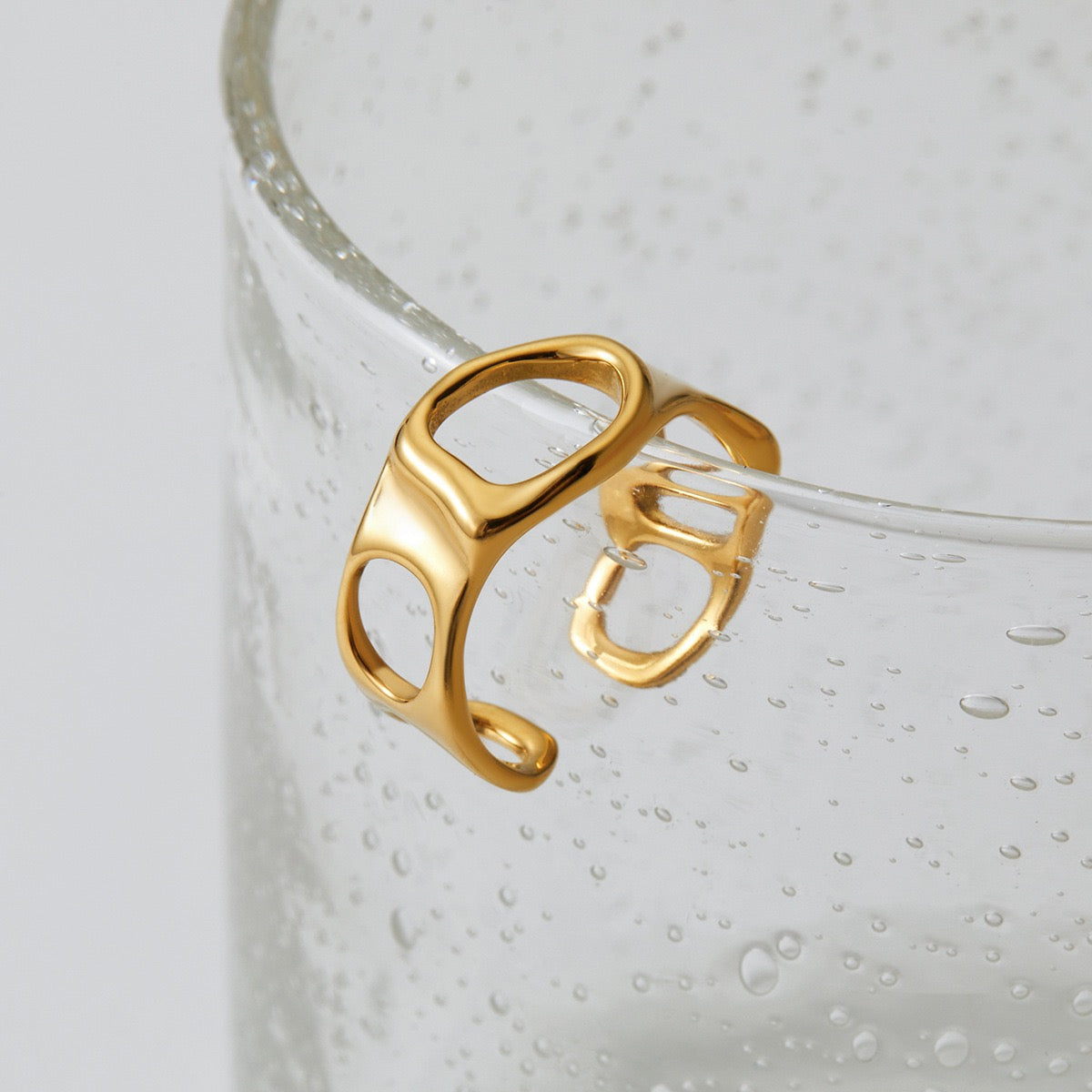 Charles Glasses rings