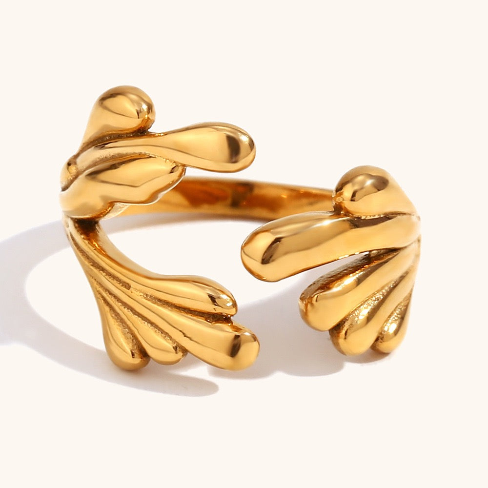 Benita splash of the wave rings