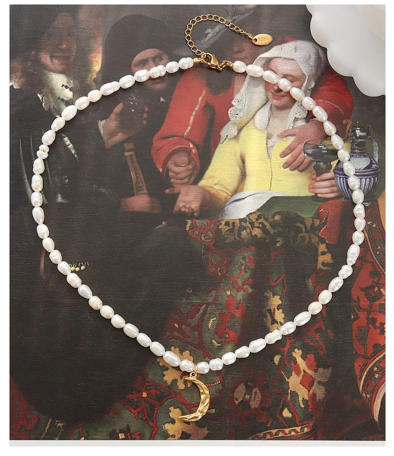 Losia New moon freshwater pearls necklace