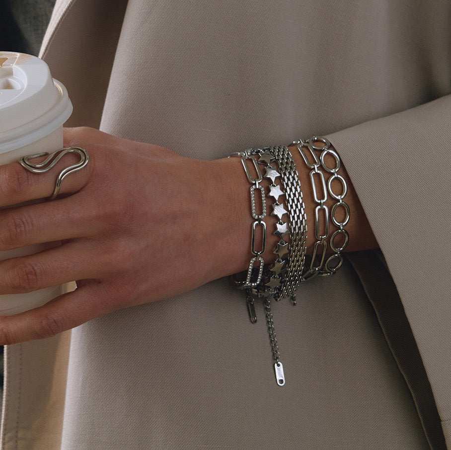 Silver round chains bracelet