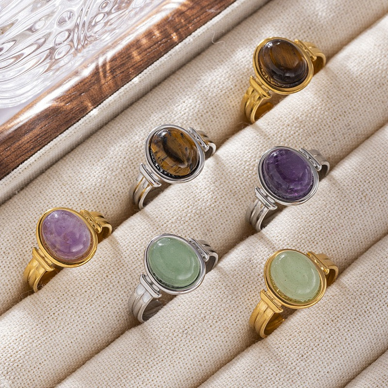 Round stone rings