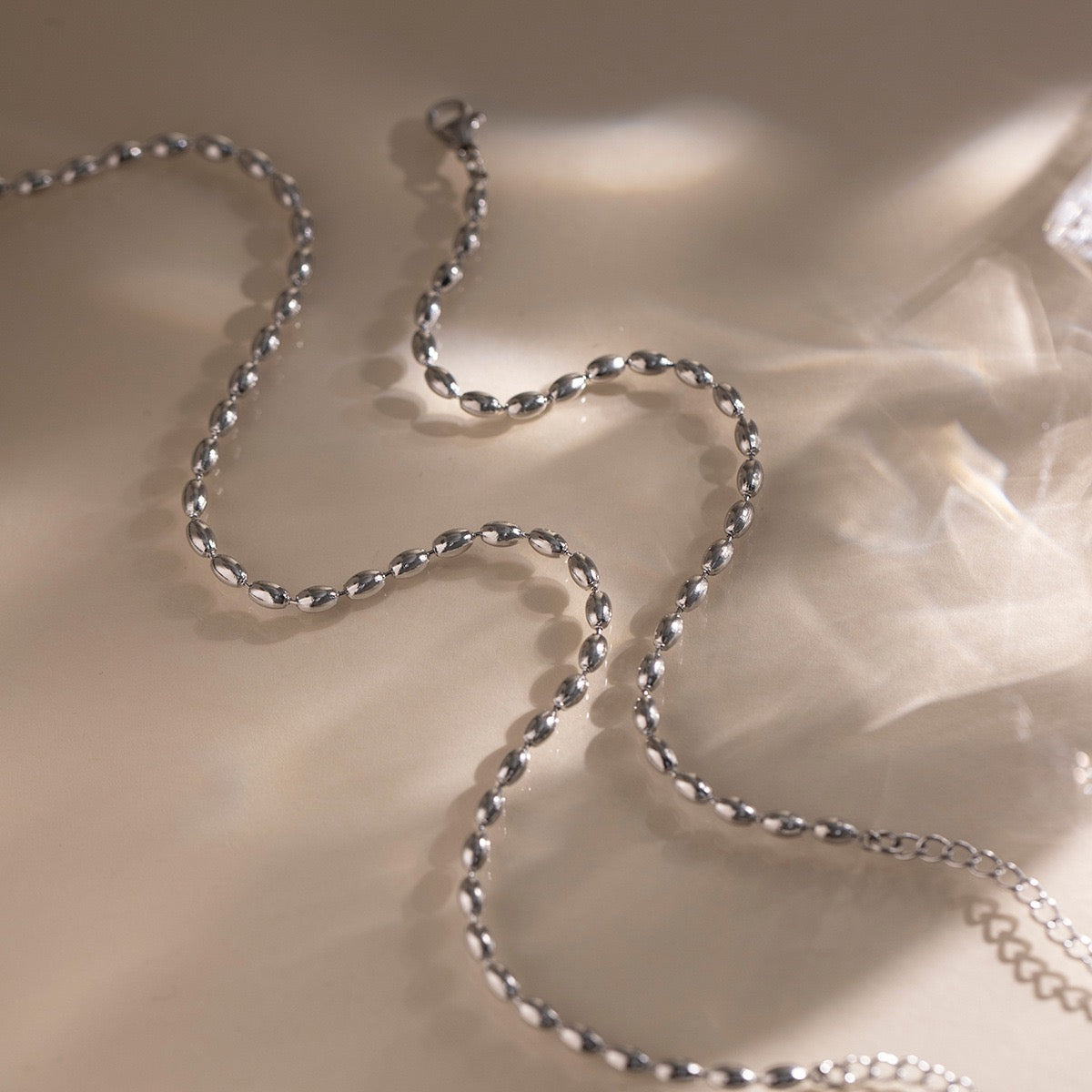Silver round chains bracelet
