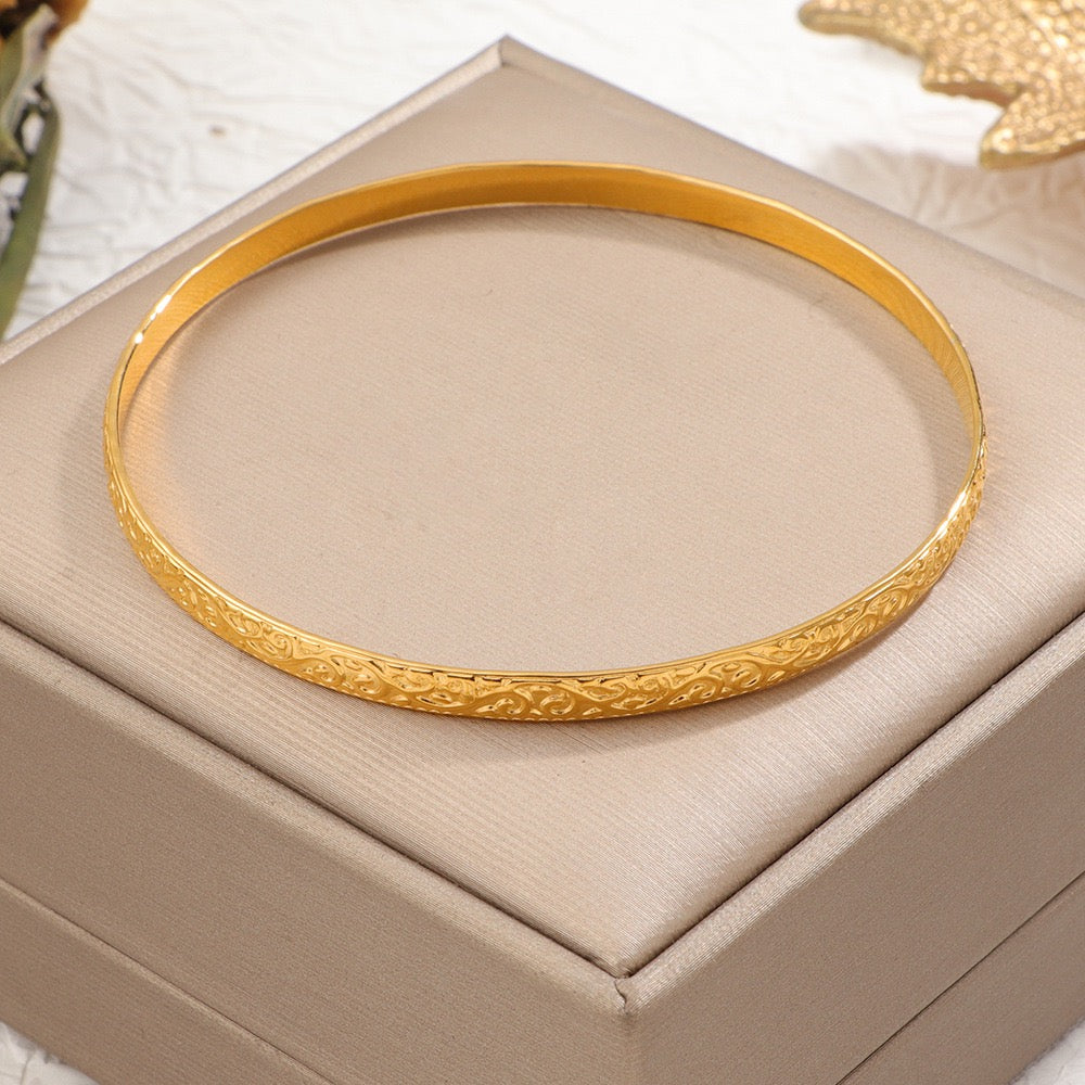 Adabana hoop bangles