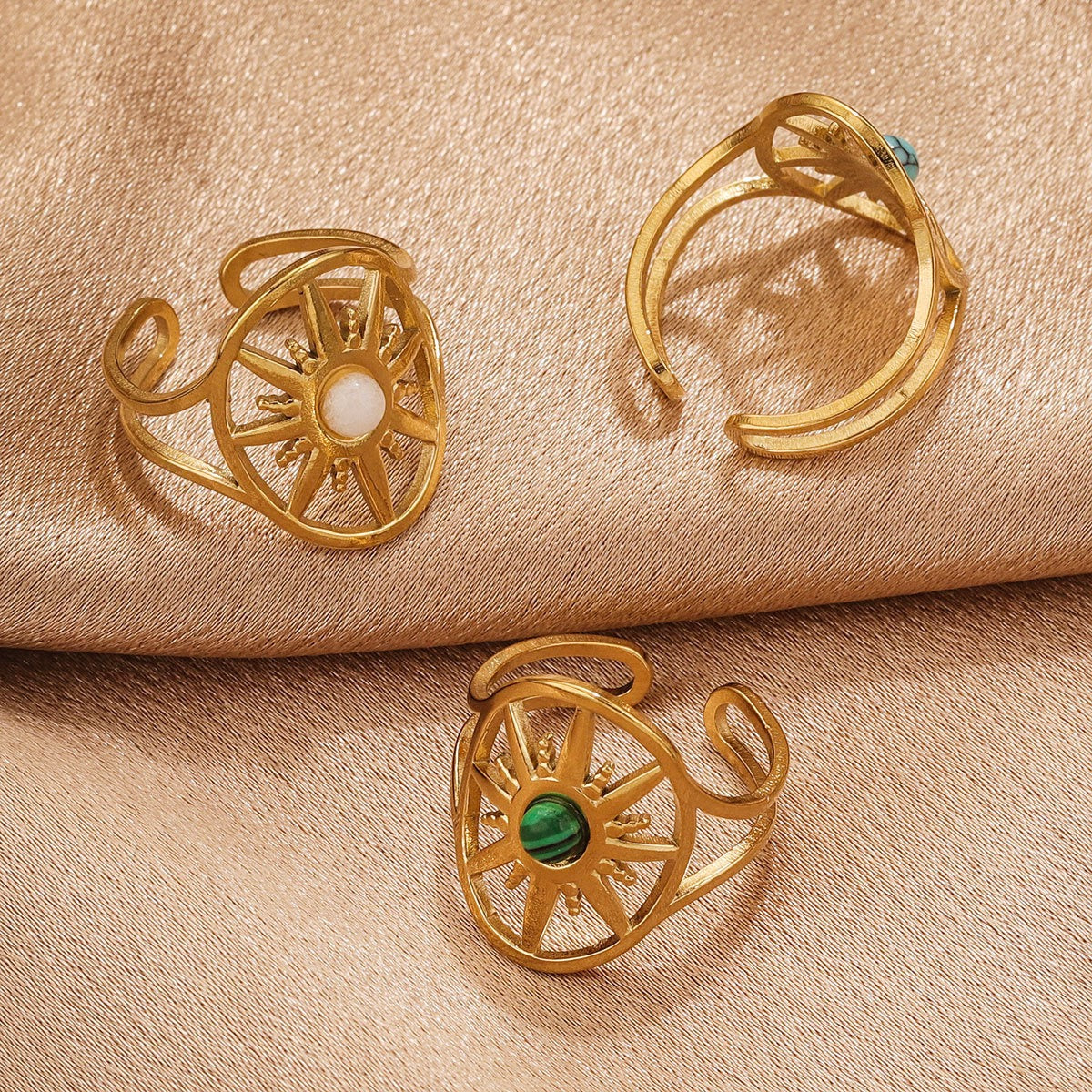 Round stars rings