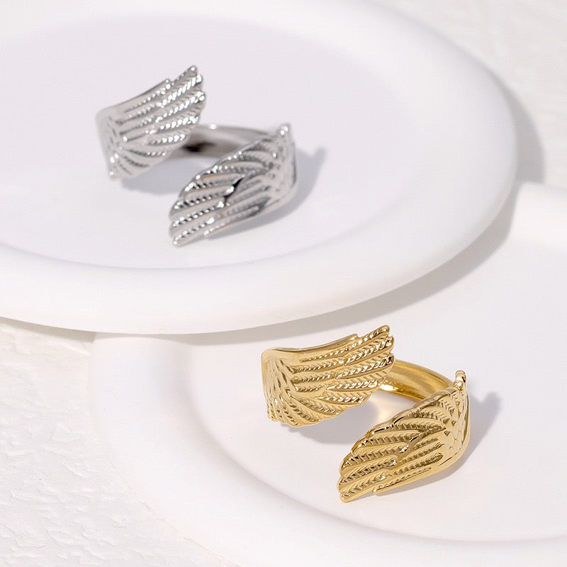 Angel wings rings