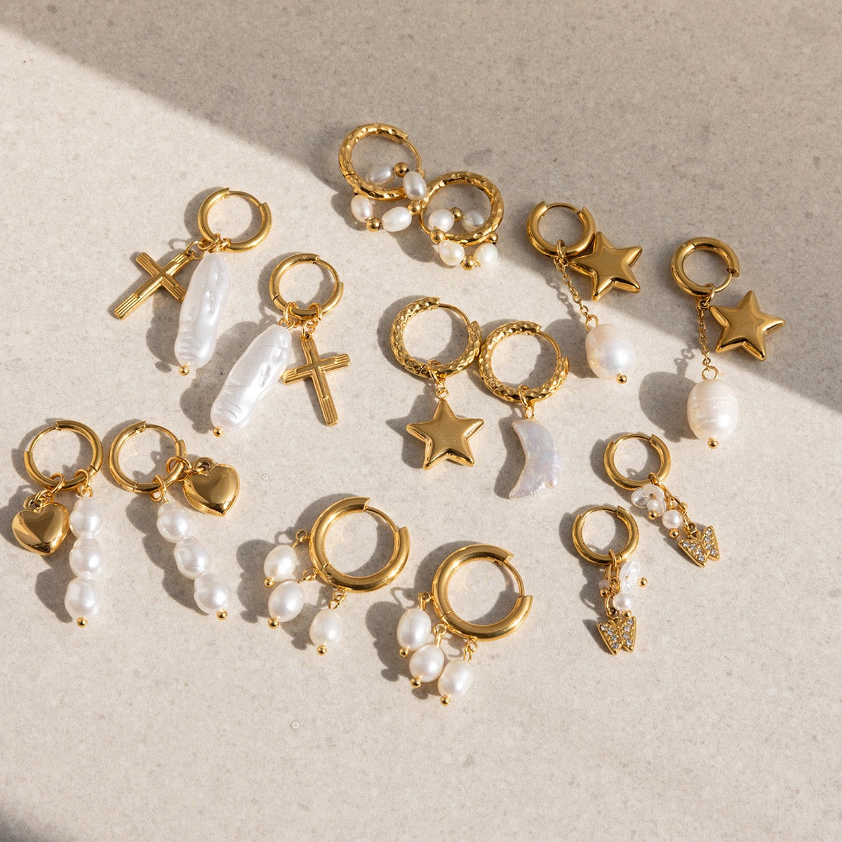 Pearly earrings collection