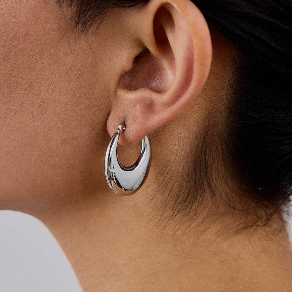 Classic chubby hoops