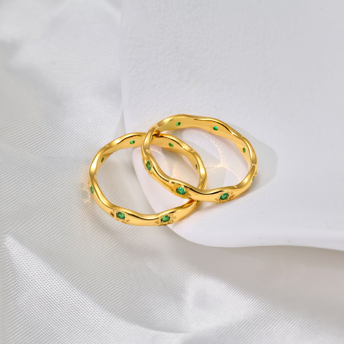 Green stars band rings