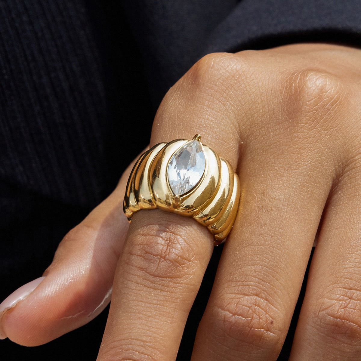 Big eye statement ring