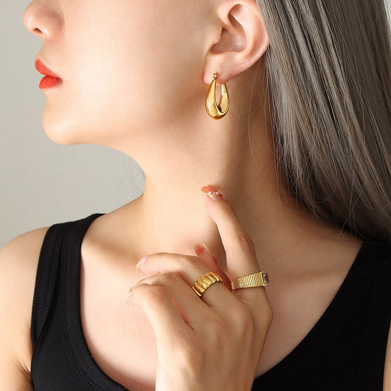 Waterfall chubby hoops earrings