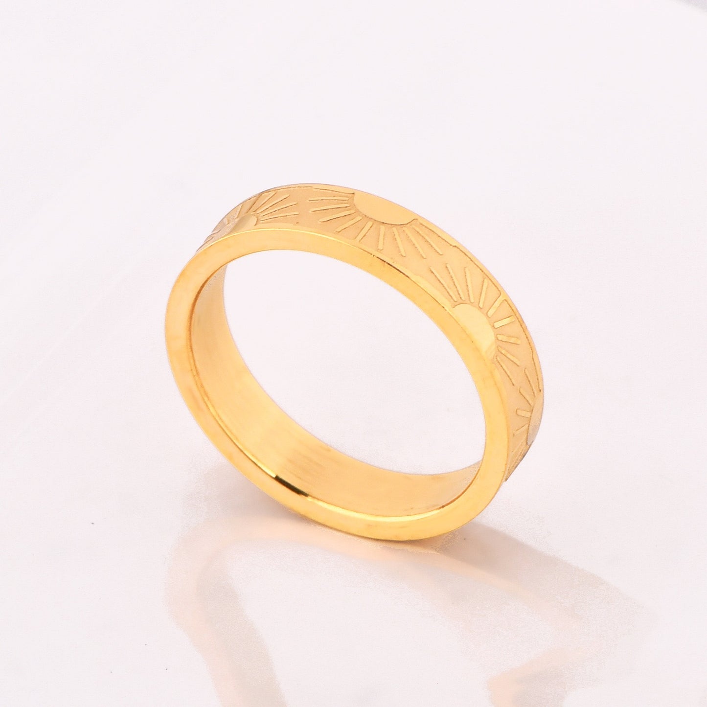 The sun band ring