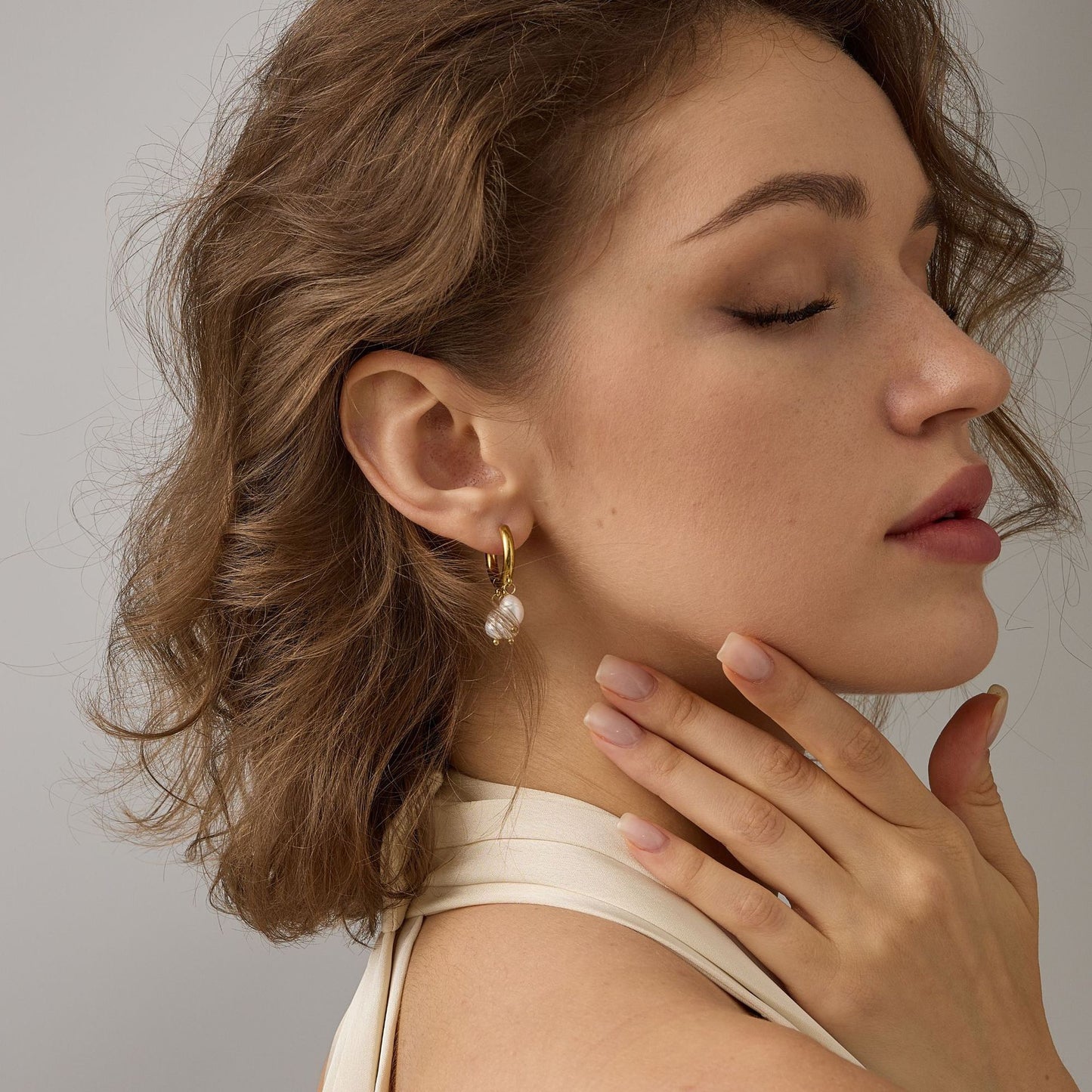 Pearly earrings collection