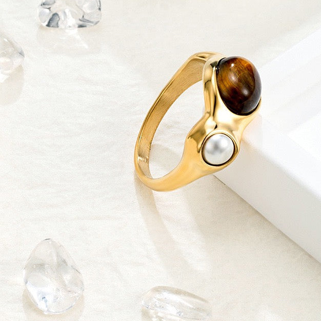 Tiger eye collection