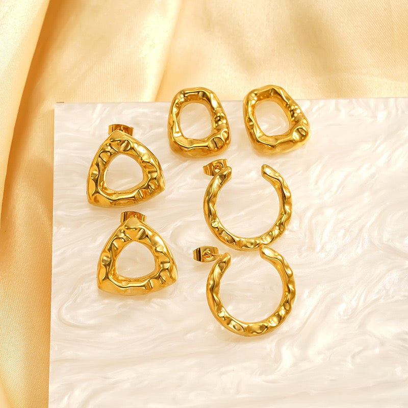 Oval hoops earrings