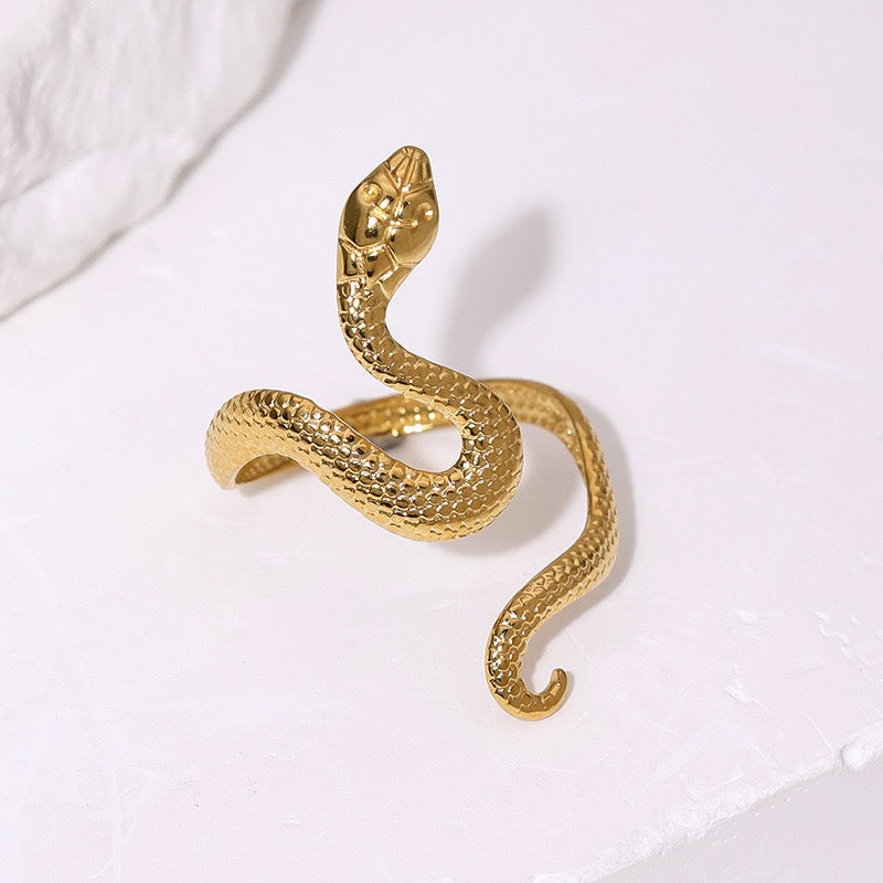 Tim Dainty snake ring