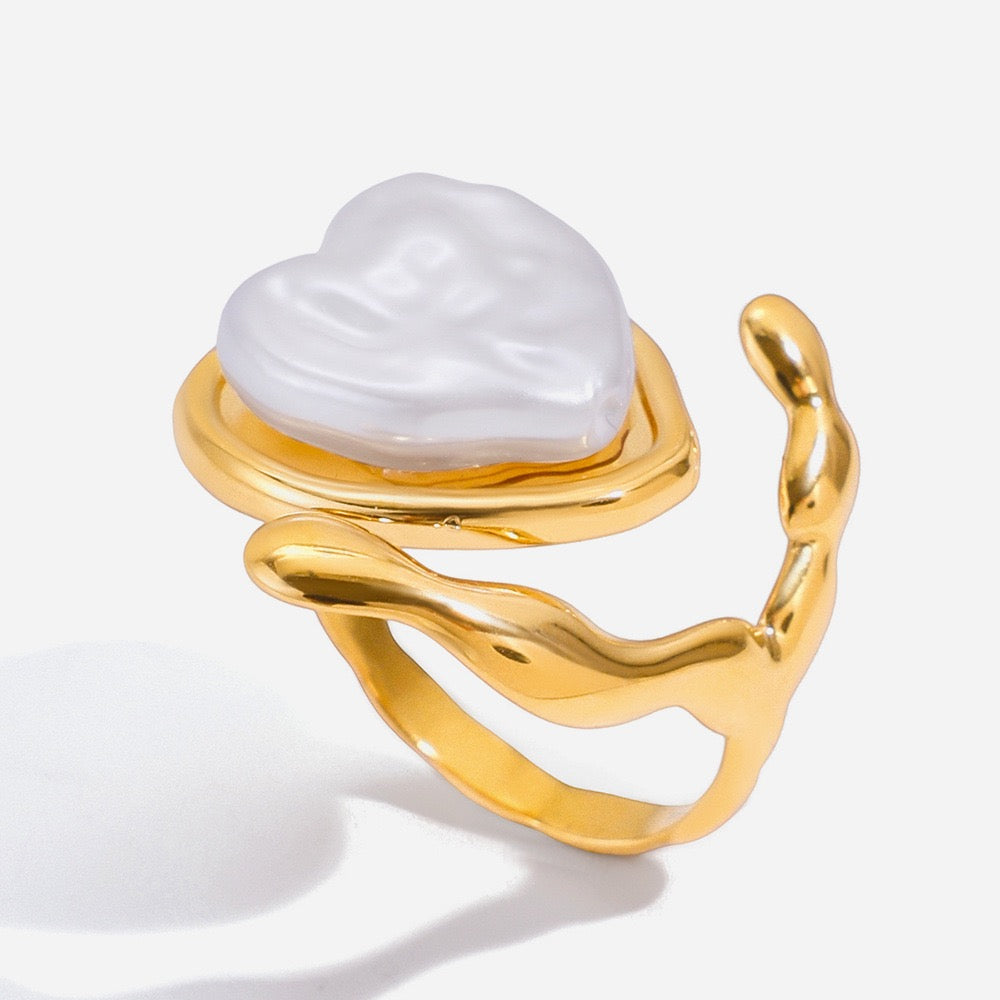 Pearl Heart Ribbon Ring – Gold Tone Statement Ring