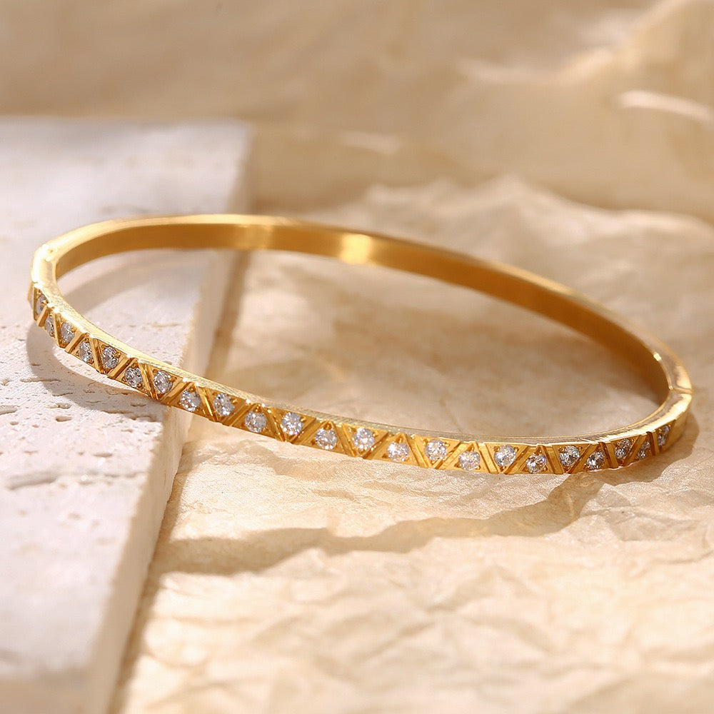 Dainty rock bangles