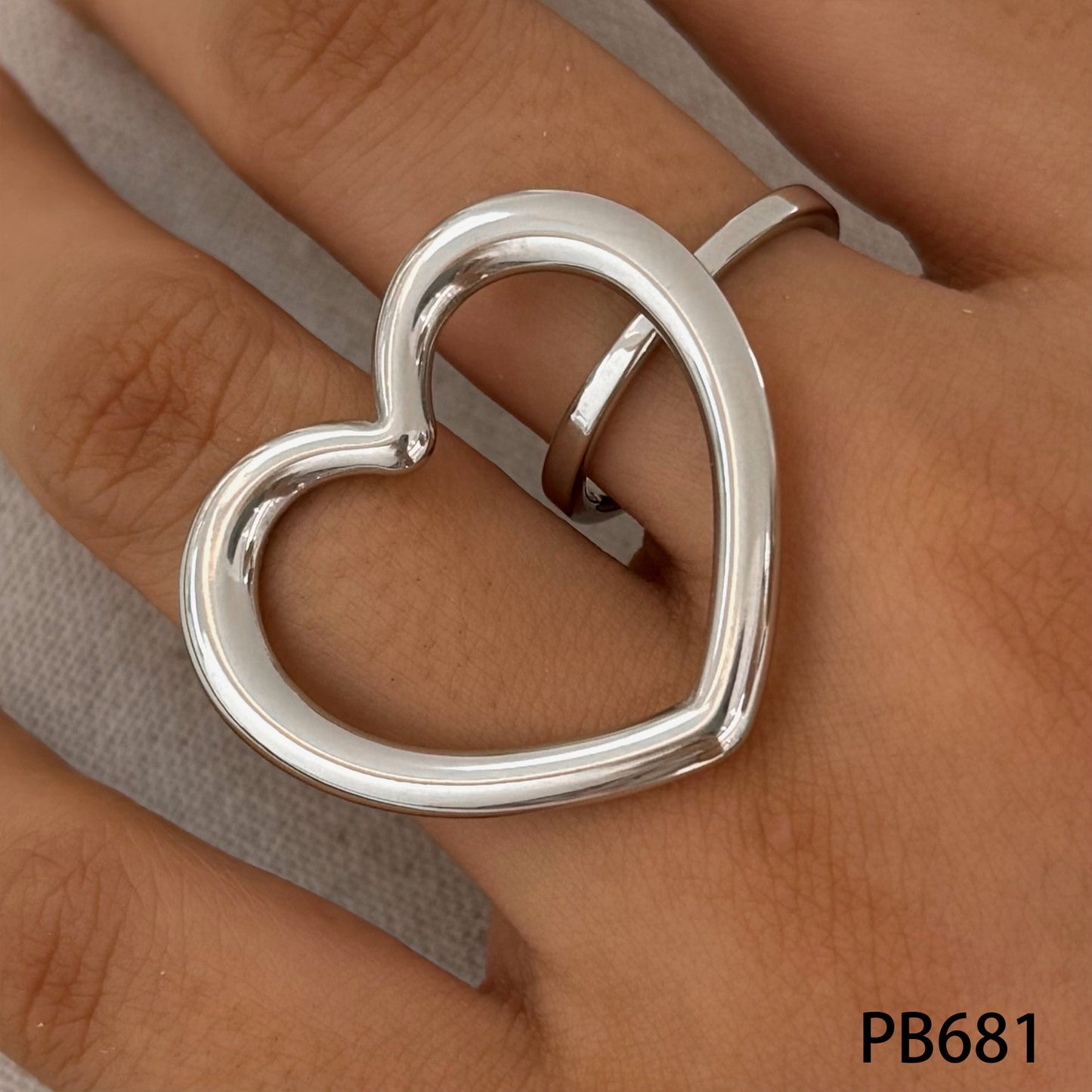 Amora Heart Ring