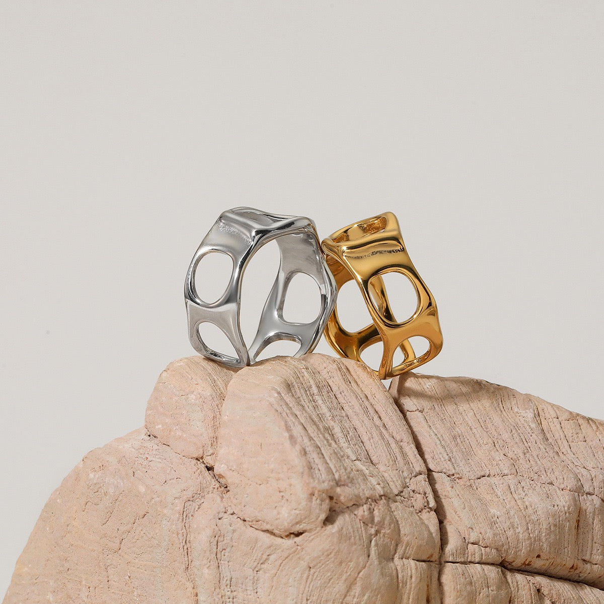 Charles Glasses rings