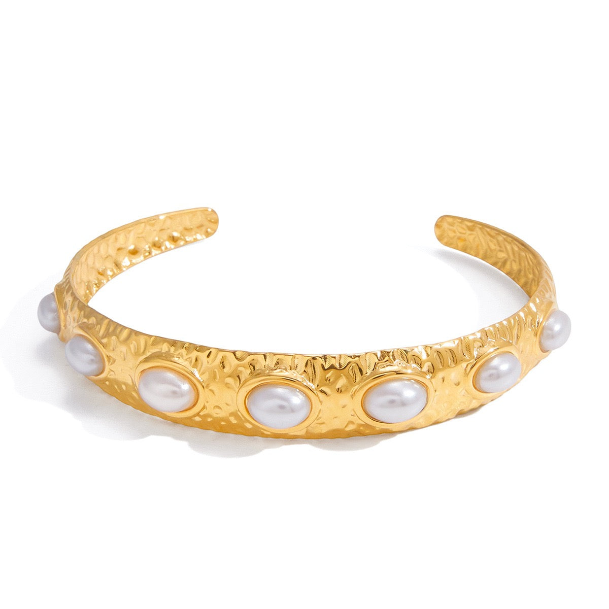 Pearly open bangle