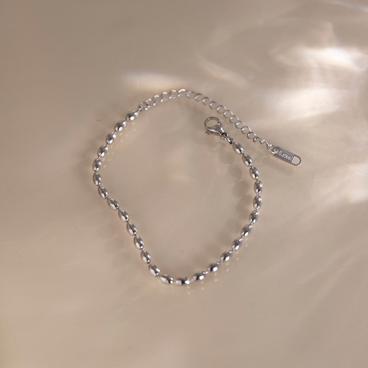 Silver round chains bracelet