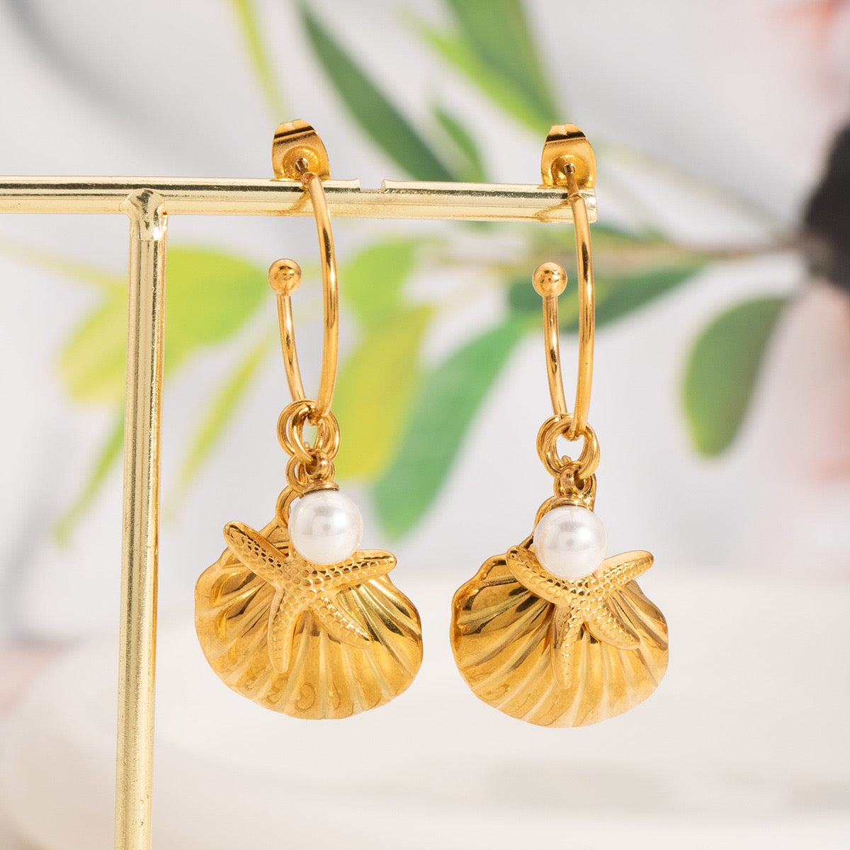 Starfish shell hoops